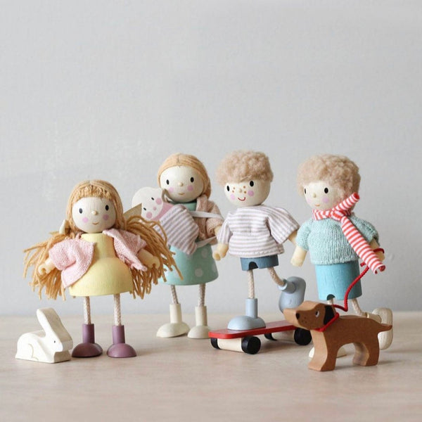 4-piece Goodwood Family Bundle by Tender Leaf: wooden Mr & Mrs Goodwood, Edward & Amy figures – perfect for farm story play.