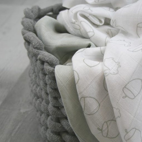 MuslinZ 3 Pack Muslin Dribble Bibs