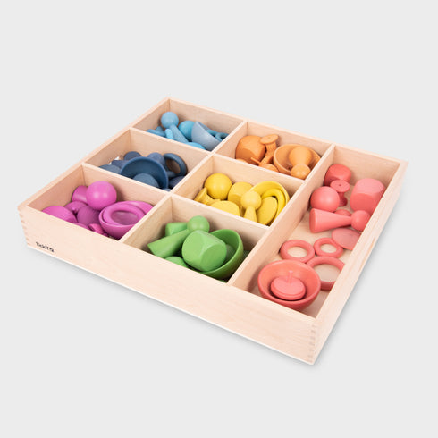 Rainbow wooden sorting tray set for kids – Montessori-inspired 7-way educational toy for color sorting and fine motor skills.